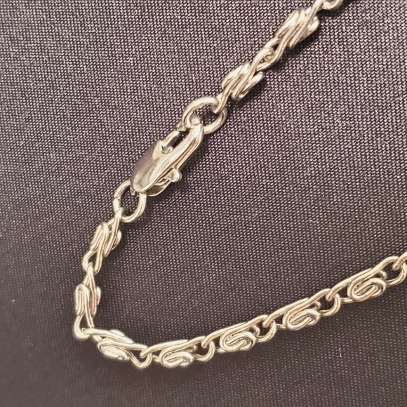 A16 Blue Cross Stainless Steel - Picture 7 of 8